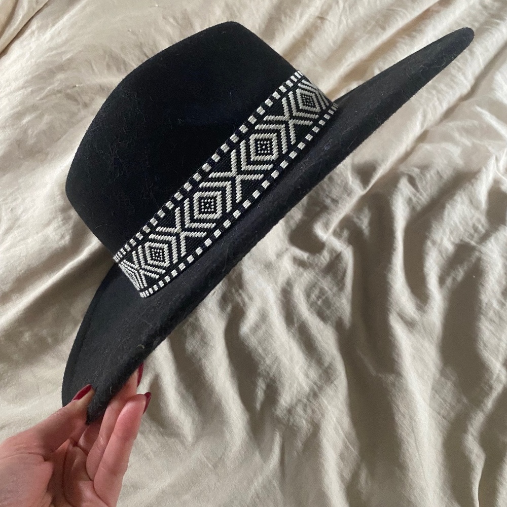 Black Wide Brim Felt Hat W/ Triangle Crown